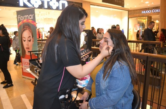 KAHRAMANMARAŞLI KADINLAR MAKYAJIN İNCELİKLERİNİ ÖĞRENDİ