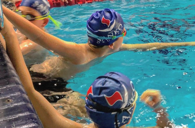 SANKOLU YÜZÜCÜLER MERSİN’DE MADALYAYA KULAÇ ATTI