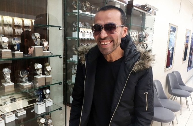 ANKARALI GÜLEN ADAM BAŞKENTLİLERİ KAHKAHAYA BOĞDU