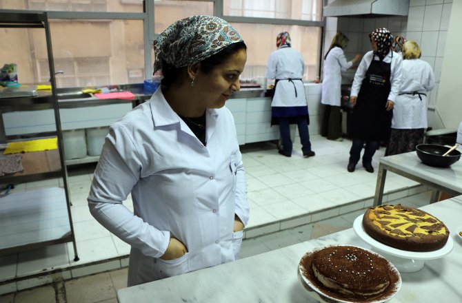 BÜYÜKŞEHİR’DEN PASTACILIK KURSU