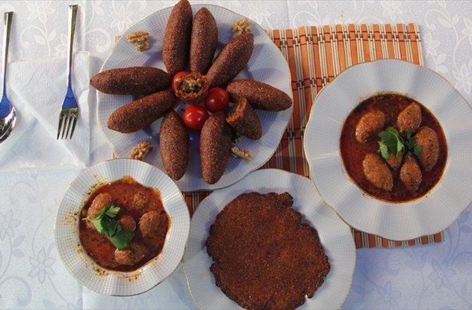 GASTRONOMİ ŞEHRİ HATAY'DA YEMEK YARIŞMASI DÜZENLENDİ