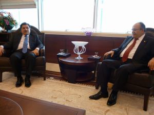 Tbmm İdare Amiri Usludan Anayasa Mahkemesi Başkanı Kılıça Ziyaret