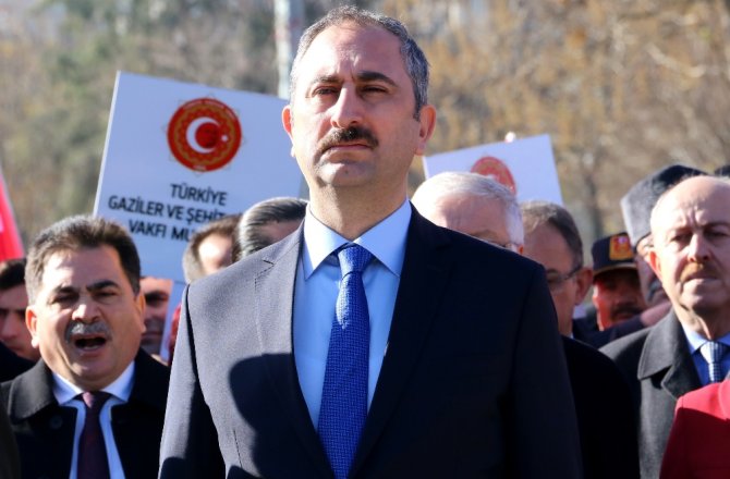 ADALET BAKANI’NDAN ’KHK’ AÇIKLAMASI