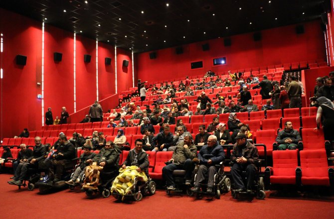 BÜYÜKŞEHİR’DEN ENGELLİLERE SİNEMA KEYFİ