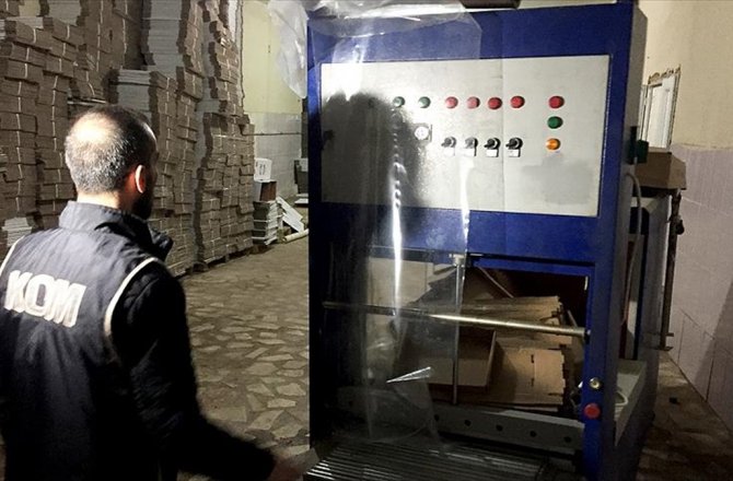 SAHTE İÇKİ İÇİN 'FABRİKA' KURMUŞLAR