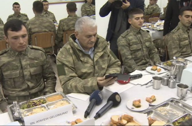 ERDOĞAN TELEFONLA ASKERLERE SESLENDİ