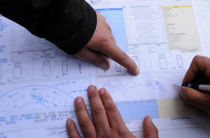 'AVM OTOPARKINDAKİ KAZADA SİGORTA ŞİRKETLERİNİN TUZAĞINA DÜŞMEYİN'