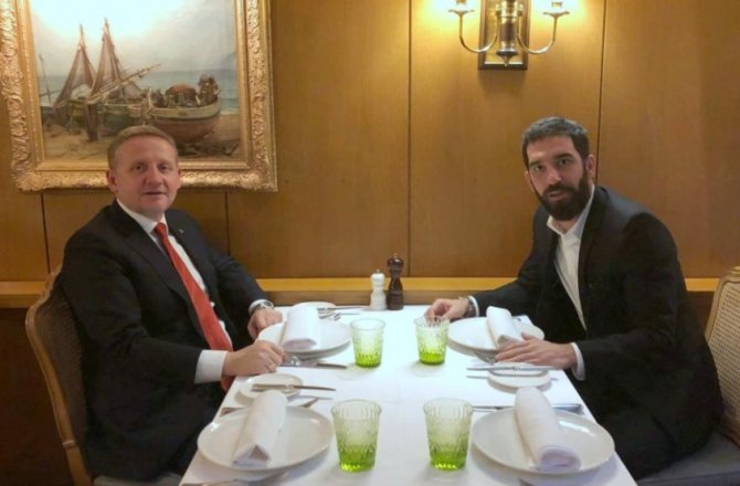 AÇIKLAMA GELDİ: ARDA TURAN...