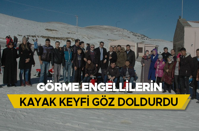 GÖRME ENGELLİLERİN KAYAK KEYFİ GÖZ DOLDURDU