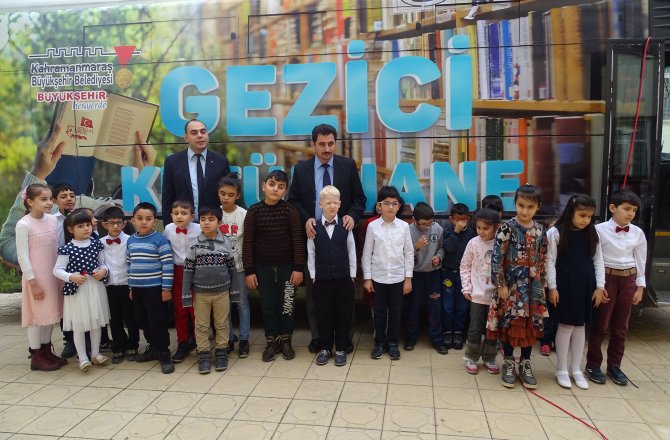 GÖRME ENGELLİLER KİTAPLA BULUŞTU