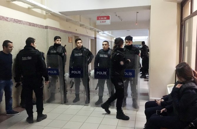 DEMİRTAŞ HAKİM KARŞISINDA