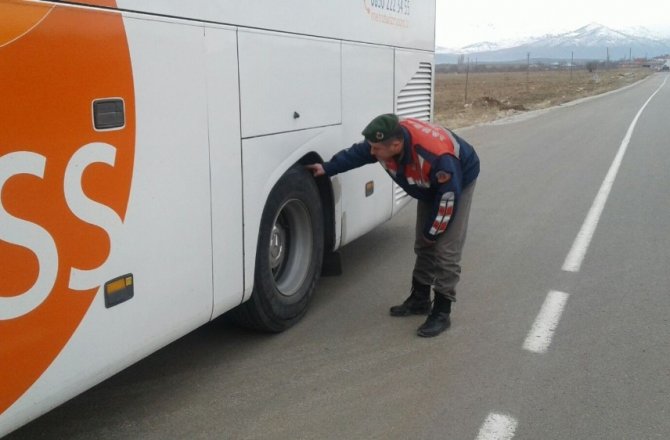 AFŞİN’DE KIŞ LASTİĞİ DENETİMİ YAPILDI