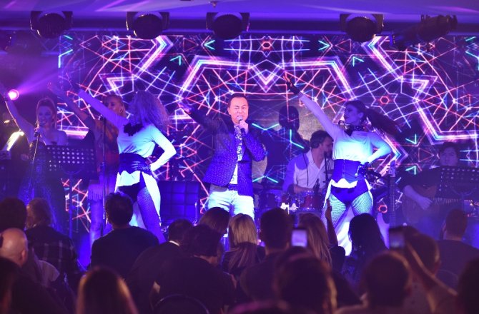 EBRU GÜNDEŞ İLE BARIŞMAK İSTİYOR