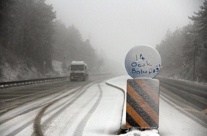 Bolu Dağı’nda kar yağışı başladı