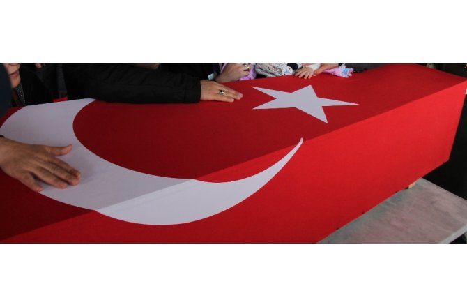 Hain saldırıda yaralanan asker şehit oldu