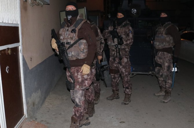 TORBACILARA ŞAFAK BASKINI: 6 GÖZALTI