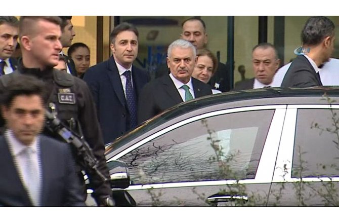 Başbakan Yıldırım’dan hasta ziyareti