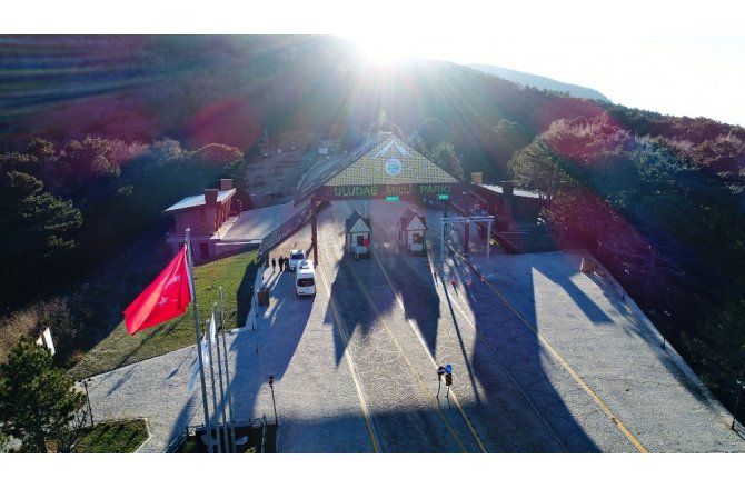 2 günde 50 bin kişi Uludağ’a çıktı