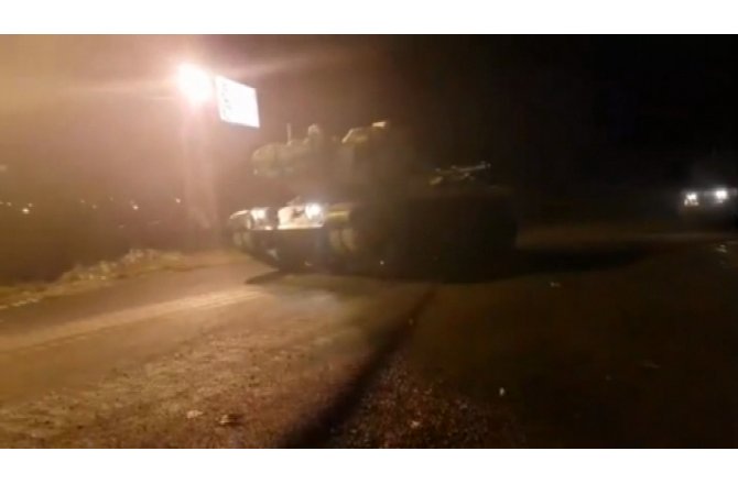 TANK VE ASKERİ SAĞLIK PERSONELİ SURİYE SINIRINA ULAŞTI