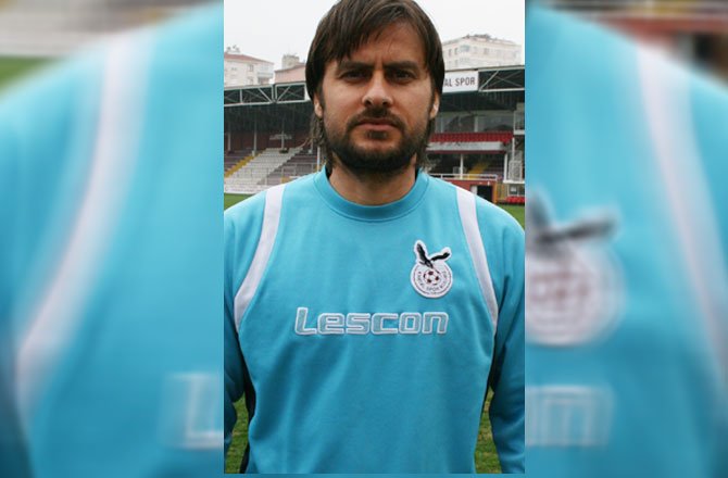 MURAT ÖNÜR KİMDİR?