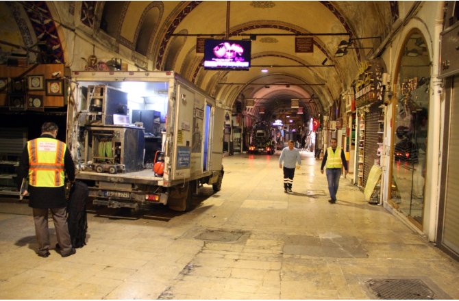 Kapalıçarşı’da altyapı kazısız yenileniyor