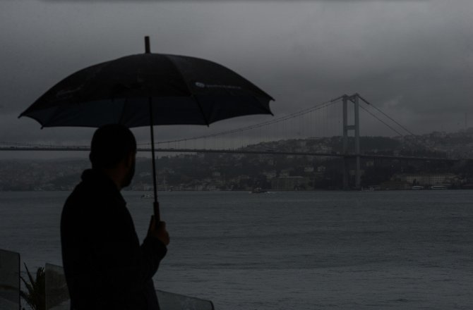 İstanbul’da yağmur etkili oluyor