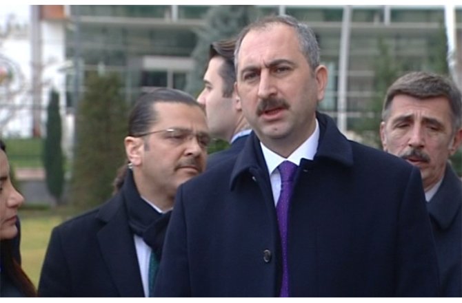 Bakan Gül: "Soruşturmalar devam etmektedir"