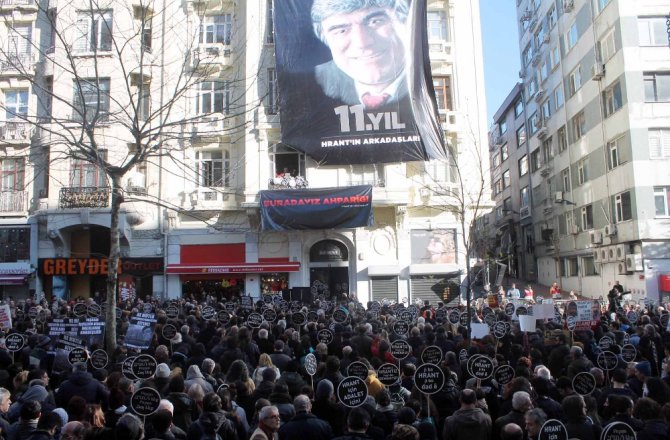 Hrant Dink Agos Gazetesi önünde anıldı