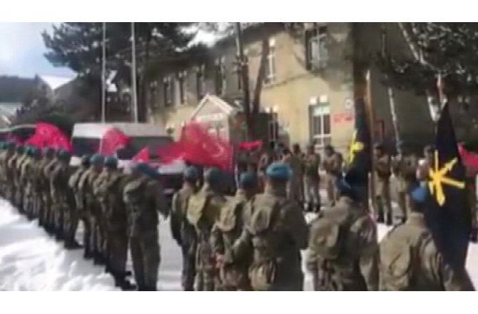 MEHMETÇİK SINIRA BÖYLE UĞURLANDI