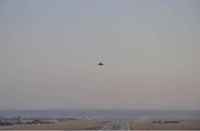 DİYARBAKIR’DAN PEŞ PEŞE F-16’LAR HAVALANDI