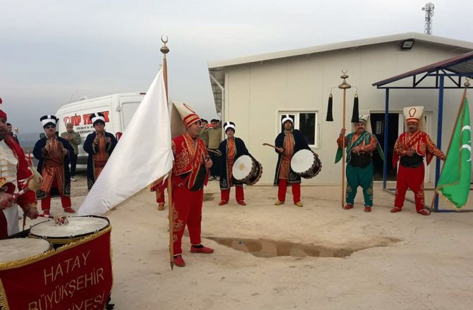Mehter takımından askerlere moral konseri