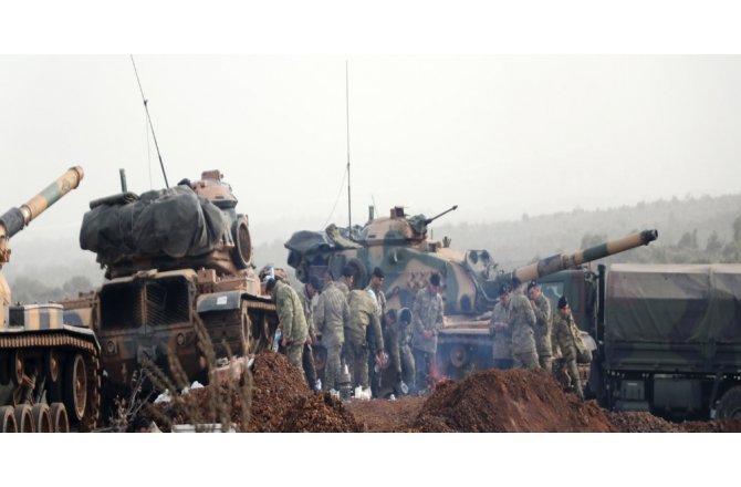 Türk askeri ve ÖSO mensuplarının ilerleyişi sürüyor