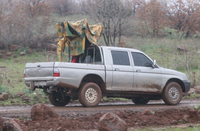Sınır birliklerine takviye devam ediyor