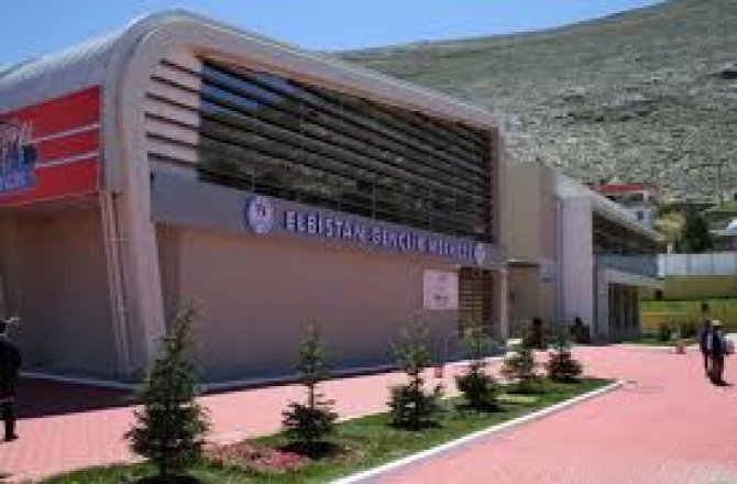 GÖNÜLLÜ GENÇLER ZEYTİN DALI HAREKATI İÇİN DUA ETTİ