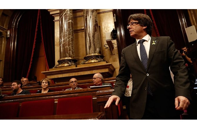 Katalonya Parlamentosu Puigdemont'un başkanlığını oylayacak
