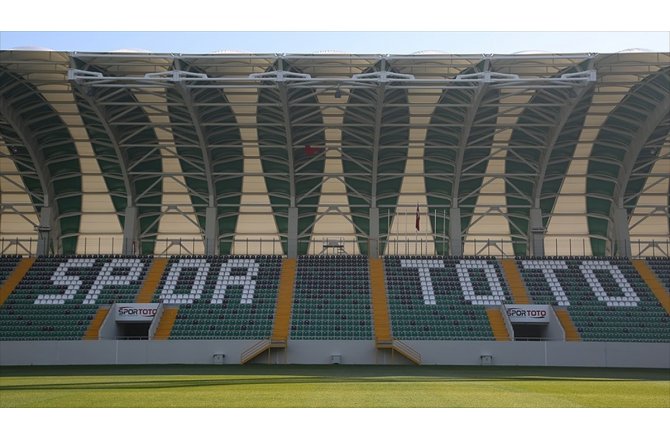 Akhisarspor'un yeni stadındaki ilk konuğu Antalyaspor