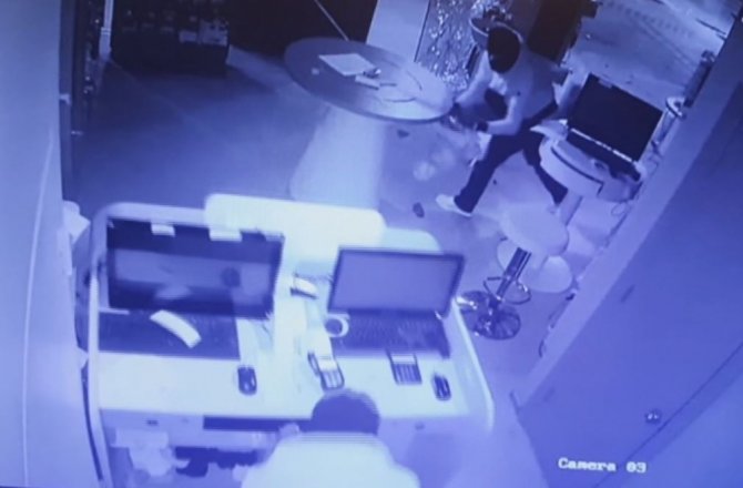 30 SANİYEDE SOYGUN YAPTILAR