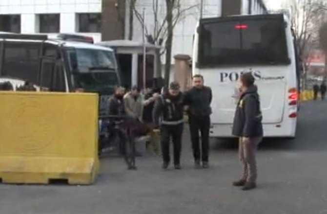 POLİSTEN KAÇAKÇILIK BARONLARINA OPERASYON! TAM 18 KİŞİ