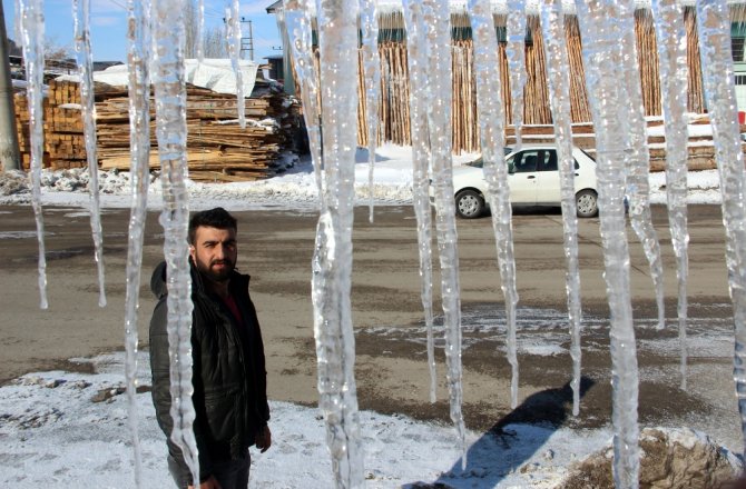 DOĞU ANADOLU DONUYOR