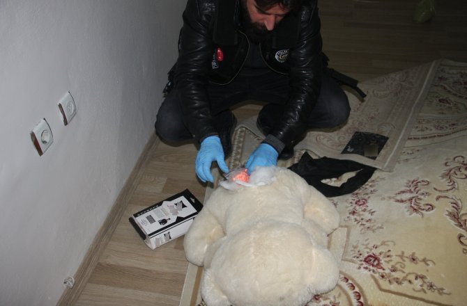 PES! OYUNCAK AYIDAN UYUŞTURUCU ÇIKTI