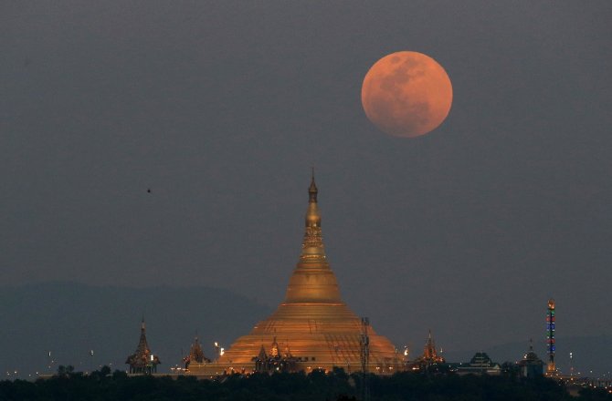 ’SÜPER KANLI MAVİ AY TUTULMASI’ HAYRAN BIRAKTI