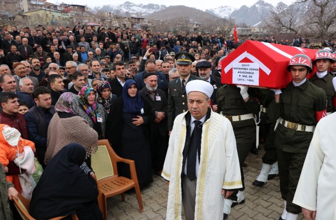 NİĞDELİ ŞEHİT KÖYÜNDE TOPRAĞA VERİLDİ