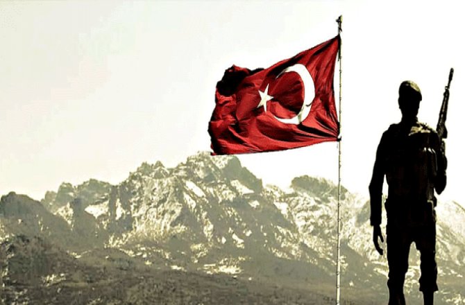 TÜRKİYE MEHMETÇİĞİN YANINDA