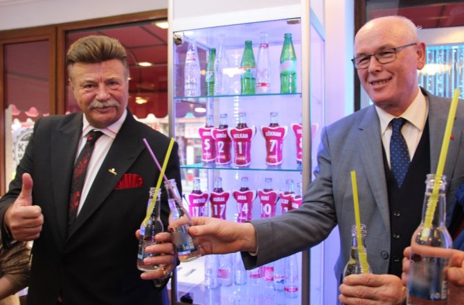 BU KEZ GAZOZU NURİ ALÇO İÇTİ