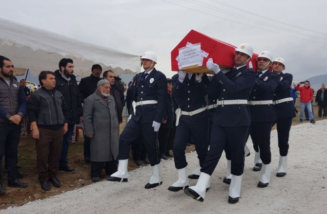 ŞEHİT POLİS GÖZYAŞLARIYLA SON YOLCULUĞUNA UĞURLANDI
