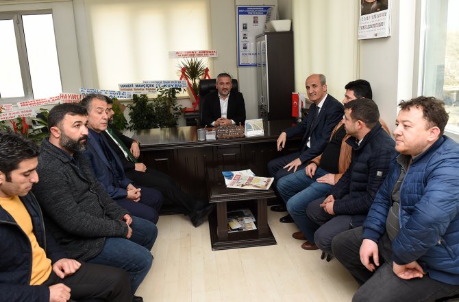 BAŞKAN OKAY’DAN ESNAF ODALARINA ZİYARET