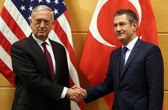 MİLLİ SAVUNMA BAKANI CANİKLİ İLE ABD'Lİ MEVKİDAŞI MATTİS BİR ARAYA GELDİ