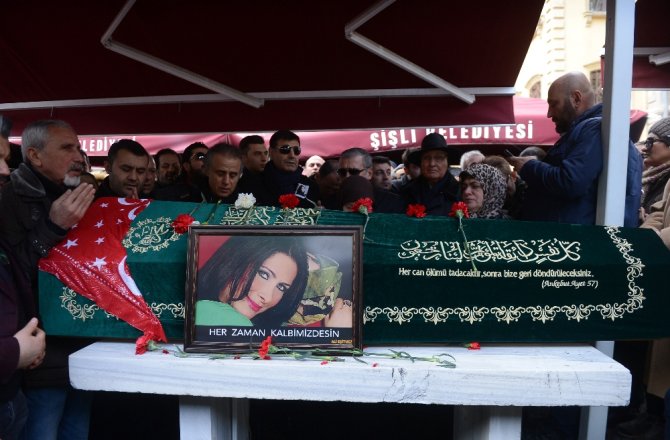 NURAY HAFİFTAŞ SON YOLCULUĞUNA UĞURLANDI