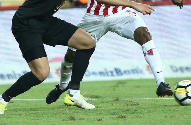 BAŞKENTTE KRİTİK SINAV