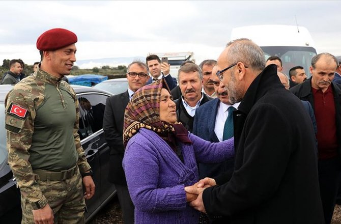 ŞEHİT AİLELERİ SURİYE SINIRINDA